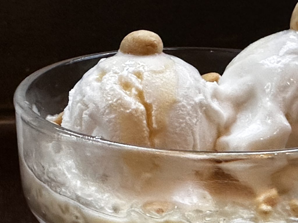 Coconut Ice Cream With sticky rice 500gm